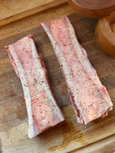 Load image into Gallery viewer, Canoe Cut Marrow Bones
