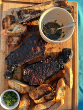 Load image into Gallery viewer, Canoe Cut Marrow Bones
